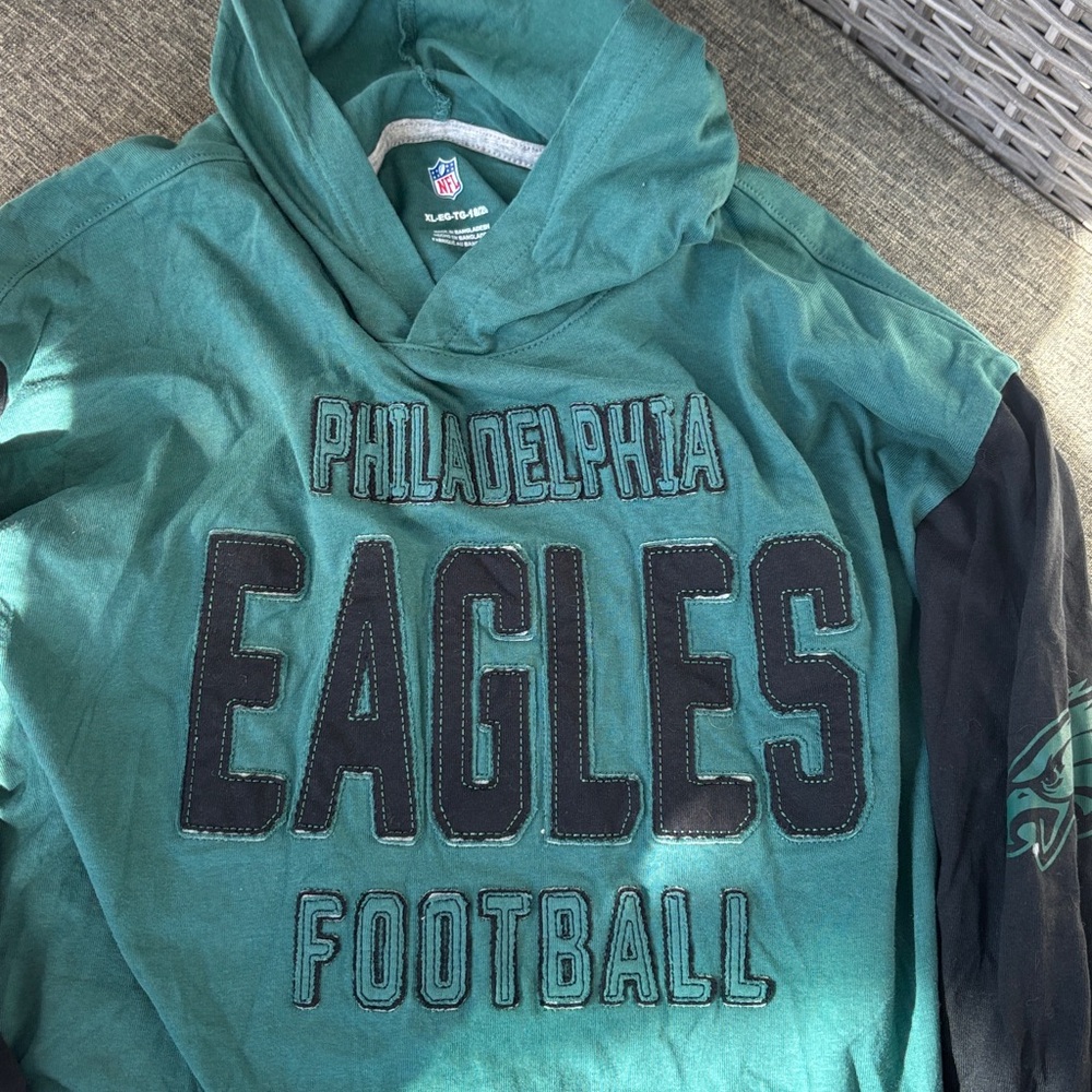Philadelphia Eagles Green Hoodie EUC youth xl lightweight. Eagles on sleeve
